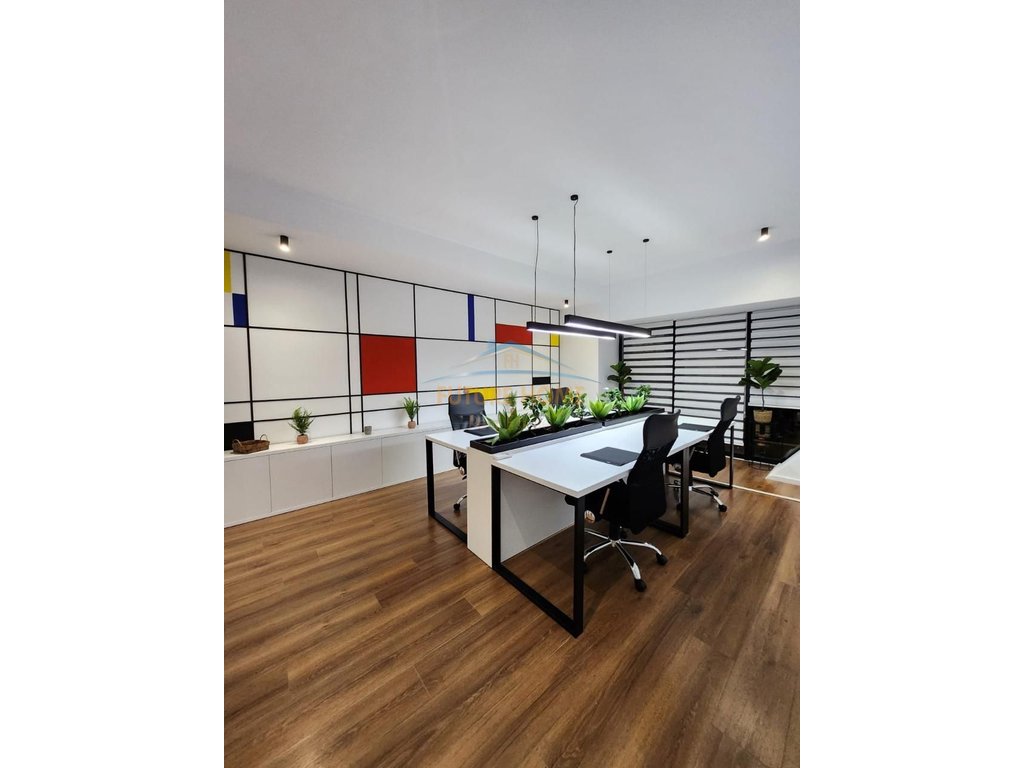 Qera, Ambient zyre,Square 21, Rruga e Kavajes, Tirane